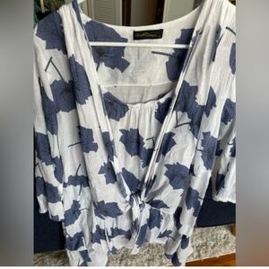 Chic White and Blue Floral Blouse